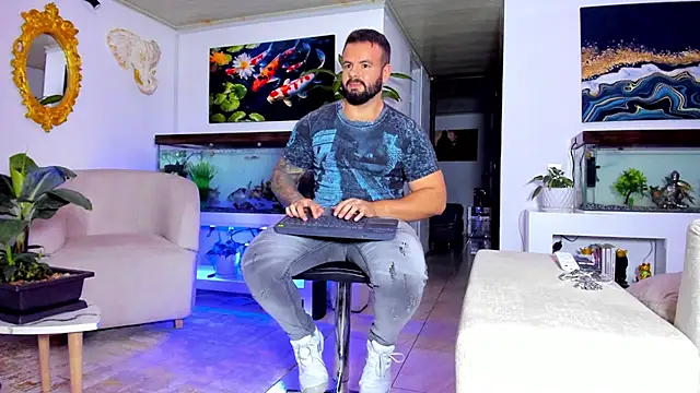 Johnnygrayson1 online show from March 9, 2025, 4:05 am