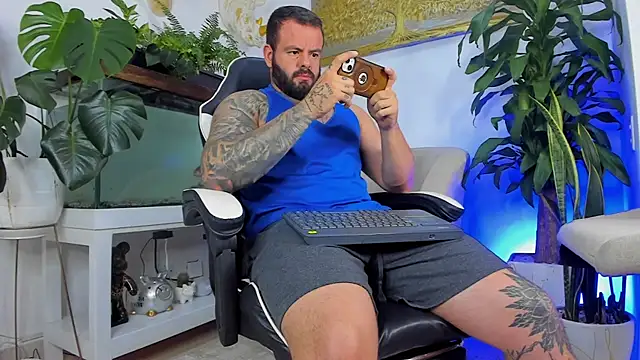 Johnnygrayson1 online show from April 4, 2026, 1:37 am