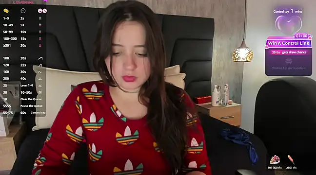 Snapshot of Sabrina_Lennox chatting on January 9, 2025, 10:52 pm Sabrina Lennox online show from January 9, 2025, 10:52 pm