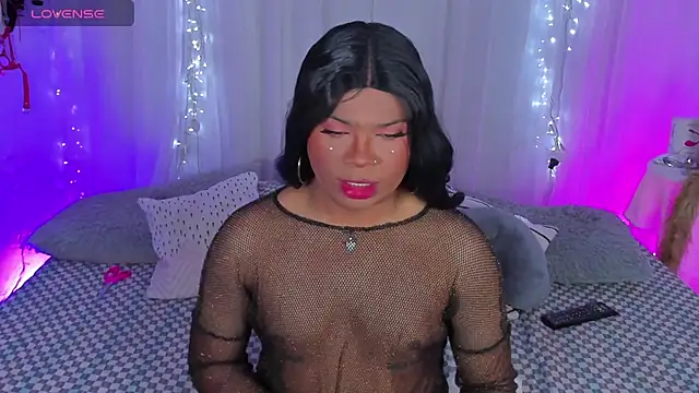 CuteRomi online show from December 10, 2024, 3:52 am