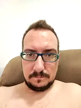 Snapshot of poly0086 chatting on September 8, 2025, 9:14 pm poly0086 online show from September 8, 2025, 9:14 pm