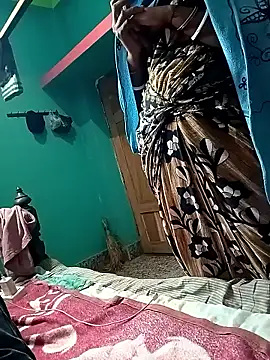 Snapshot of hairipussy2 chatting on January 11, 2026, 4:45 pm hairipussy2 online show from January 11, 2026, 4:45 pm