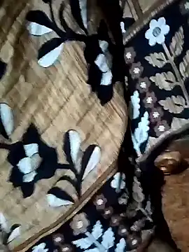 Snapshot of hairipussy2 chatting on January 14, 2026, 3:45 am hairipussy2 online show from January 14, 2026, 3:45 am