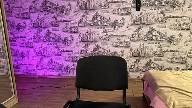 weshycouple online show from September 25, 2025, 7:39 pm