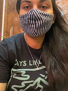 HaaniKaur online show from January 15, 2025, 7:48 am