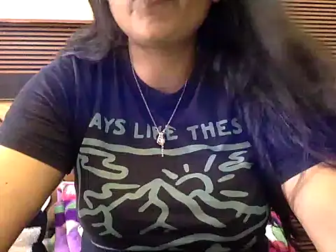 HaaniKaur online show from October 13, 2025, 8:25 am