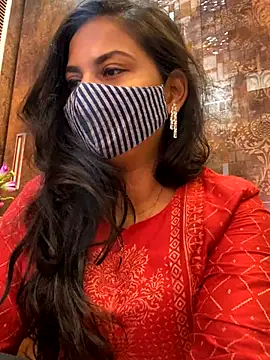 HaaniKaur online show from October 14, 2025, 7:09 am