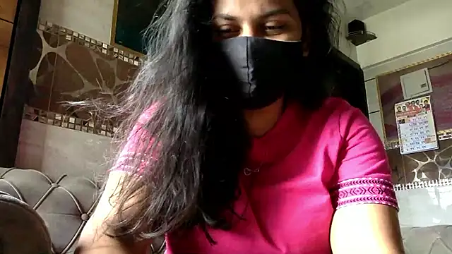 HaaniKaur online show from April 18, 2026, 5:11 am