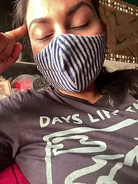 Snapshot of HaaniKaur chatting on July 13, 2026, 10:51 am HaaniKaur online show from July 13, 2026, 10:51 am