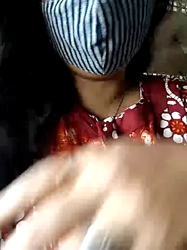 Snapshot of HaaniKaur chatting on July 27, 2026, 7:48 am HaaniKaur online show from July 27, 2026, 7:48 am