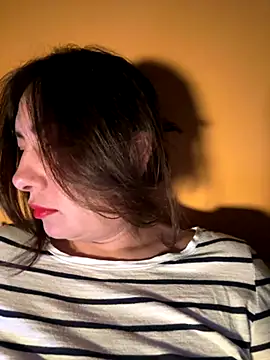 xLadyScarlettx online show from September 14, 2025, 1:49 am