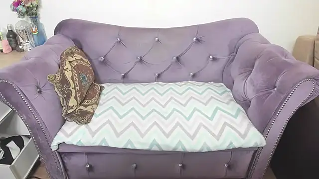 fashiona online show from March 12, 2026, 9:26 am