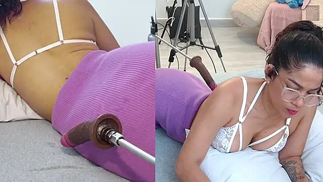 Snapshot of sara_smith45 chatting on March 25, 2026, 10:43 am sara smith45 online show from March 25, 2026, 10:43 am