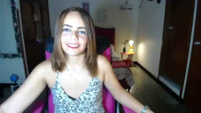 Snapshot of danielle_rose_1 chatting on January 10, 2025, 9:53 pm danielle rose 1 online show from January 10, 2025, 9:53 pm