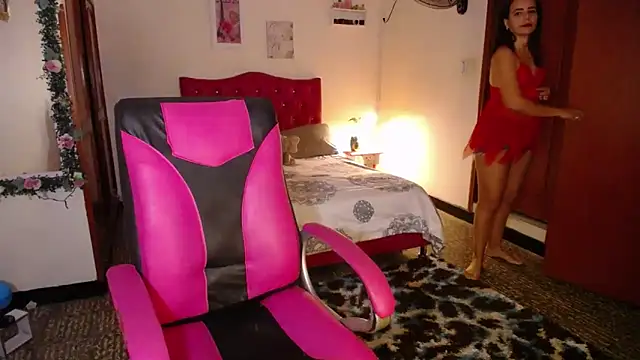 Snapshot of danielle_rose_1 chatting on September 25, 2025, 4:43 pm danielle rose 1 online show from September 25, 2025, 4:43 pm