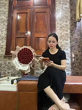 Snapshot of LiLi-Kirix99 chatting on May 26, 2026, 4:41 am LiLi-Kirix99 online show from May 26, 2026, 4:41 am