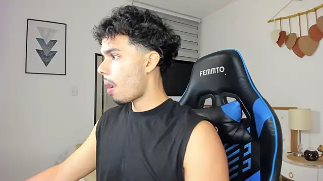 mateoleonee online show from February 27, 2025, 12:54 am