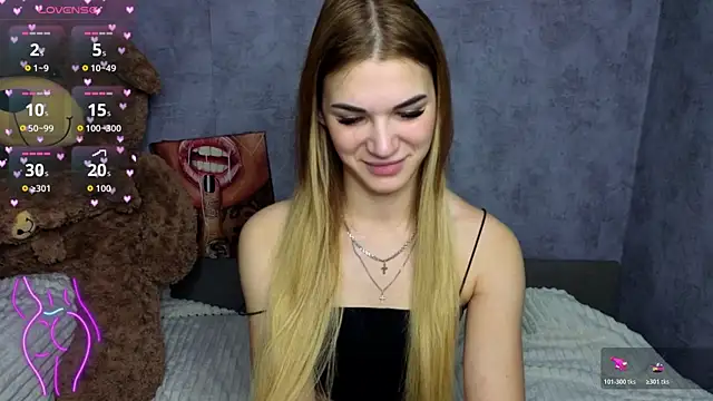 Hellen Moore online show from October 29, 2025, 12:13 am