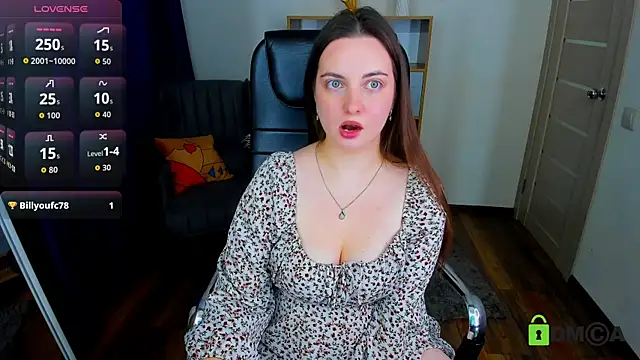 Snapshot of Astarte_Aste chatting on September 19, 2025, 11:00 am Astarte Aste online show from September 19, 2025, 11:00 am