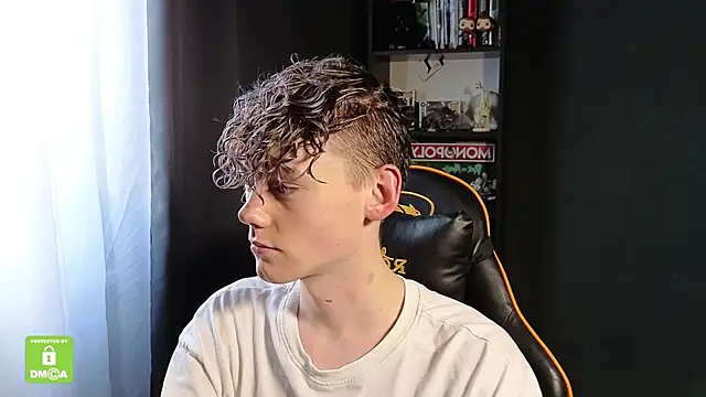 Keytaro online show from December 14, 2025, 10:42 am