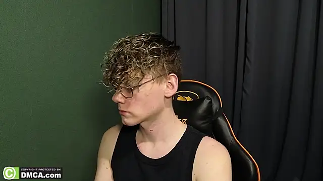 Keytaro online show from February 15, 2026, 3:20 pm