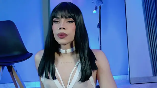 LucyGiraldo online show from September 27, 2025, 1:21 am