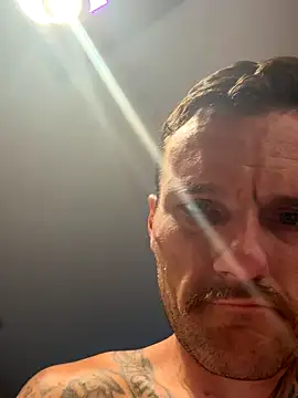 UnCuTupTheBuTT online show from September 17, 2025, 2:30 pm