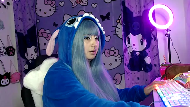 lussyevans24 online show from September 26, 2025, 4:38 am