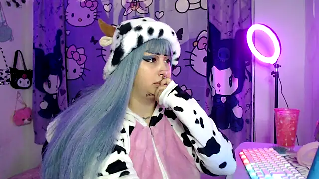 lussyevans24 online show from October 21, 2025, 5:52 am