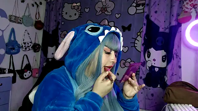 lussyevans24 online show from February 9, 2026, 2:15 am