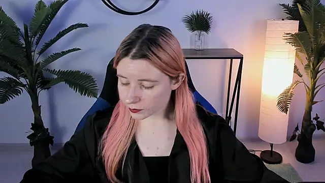 LexiWenford online show from January 27, 2025, 9:13 am