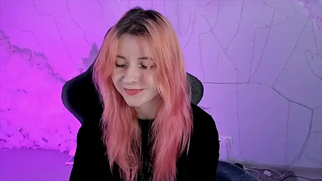 LexiWenford online show from January 28, 2025, 5:54 am