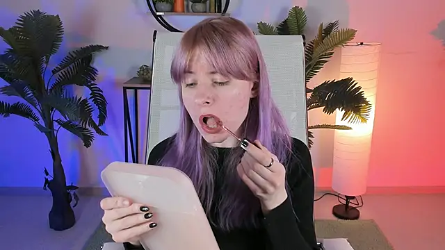 LexiWenford online show from March 12, 2025, 2:41 am