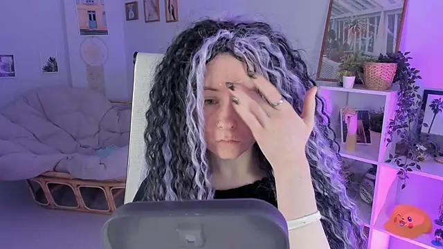 LexiWenford online show from March 20, 2025, 2:29 am