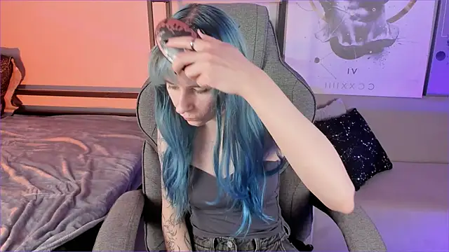 LexiWenford online show from September 10, 2025, 3:17 am