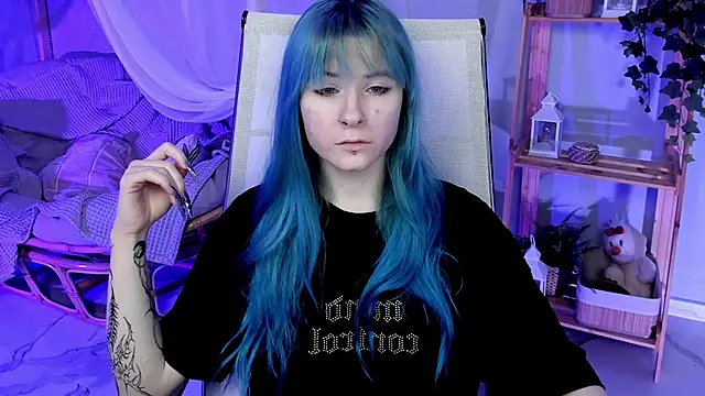 LexiWenford online show from October 8, 2025, 3:04 am