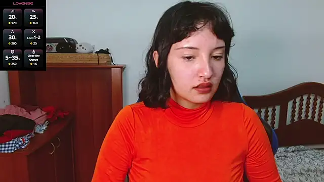 alexaa08 online show from November 19, 2025, 10:10 pm