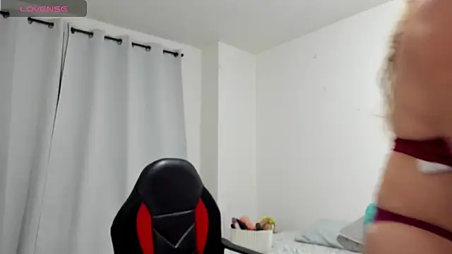 Sanddi milff online show from March 4, 2025, 9:43 pm