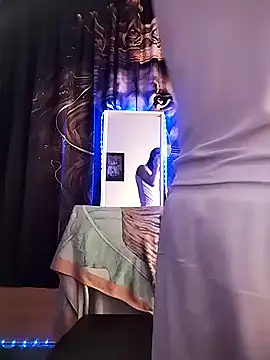 Dennis 2024 online show from February 25, 2025, 11:22 pm