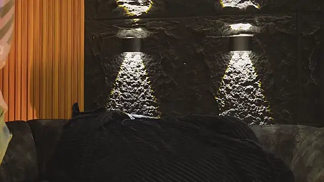 DannSaenz online show from October 28, 2025, 1:14 pm