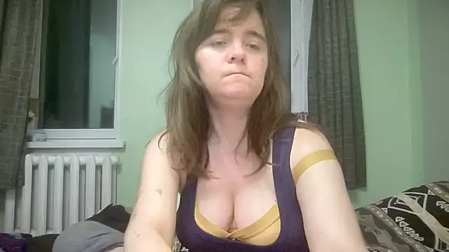 Diamond Tyler online show from April 12, 2026, 5:40 pm