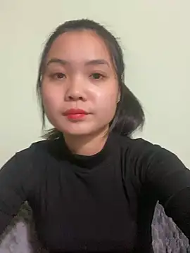 Maeve2k5 online show from December 30, 2024, 12:20 pm