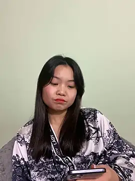 Maeve2k5 online show from January 4, 2025, 2:46 am