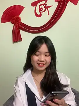 Maeve2k5 online show from January 13, 2025, 6:38 am