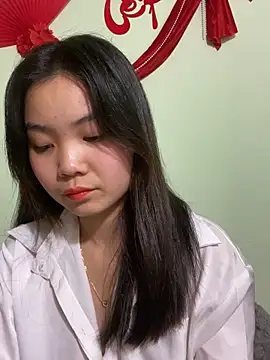 Maeve2k5 online show from January 25, 2025, 5:51 am