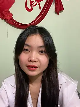 Maeve2k5 online show from January 28, 2025, 1:38 pm