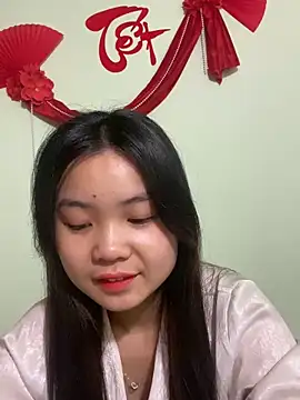 Maeve2k5 online show from February 3, 2025, 12:47 am