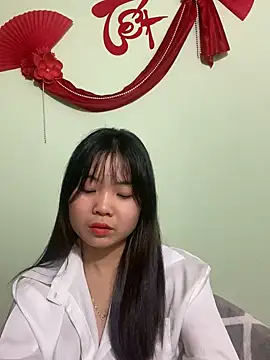 Maeve2k5 online show from February 12, 2025, 1:59 pm