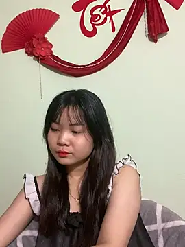 Maeve2k5 online show from February 28, 2025, 1:26 am