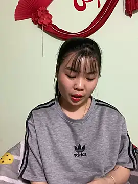 Maeve2k5 online show from March 20, 2025, 1:48 pm